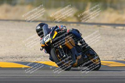 media/Dec-17-2022-SoCal Trackdays (Sat) [[224abd9271]]/Turn 7 Set 1 (1125am)/